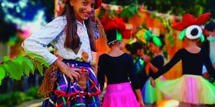 Los chicos actúan, seducen al público, superan desafíos, aprenden y se divierten