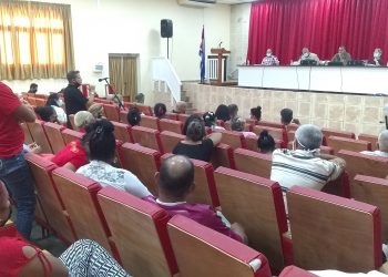 Calidad y dinamismo deben coexistir en barrios vulnerables