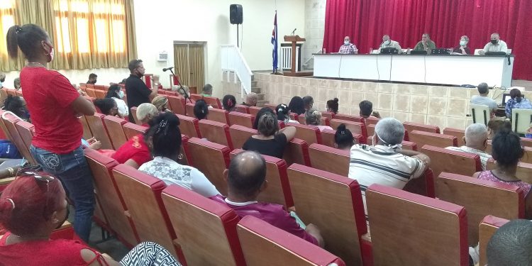 Calidad y dinamismo deben coexistir en barrios vulnerables