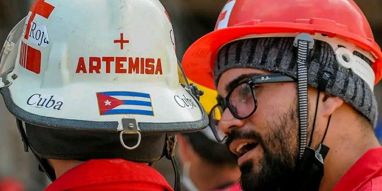 Una viviencia similar no habían experimento estos hermanos, unidos además por al afán de salvar vidas. FOTO José Manuel Correa Armas