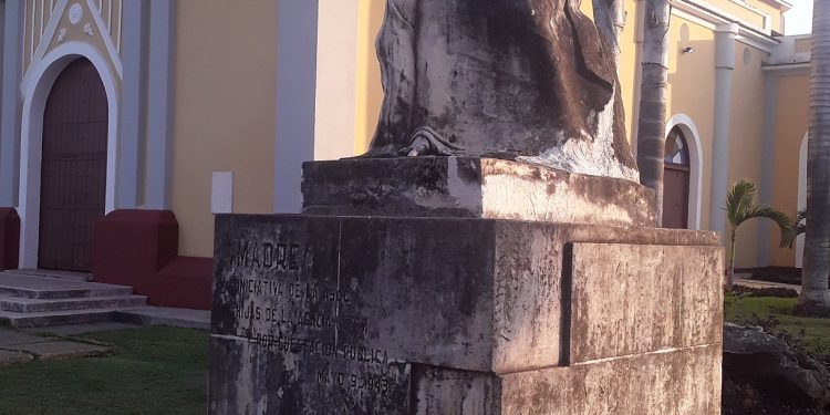 Monumento a las Madres, en Artemisa / Foto: Otoniel Márquez