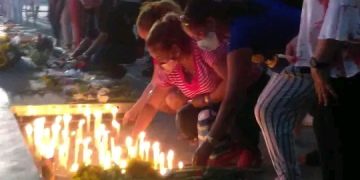 Una vigilia de amor por las víctimas del accidente en el hotel Saratoga