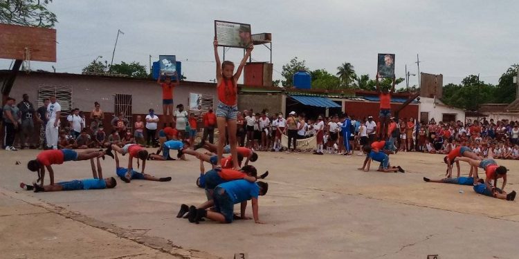 Festival de Composiciones gimnásticas en Alquízar / Foto: Tomada del perfil de Facebook Comunicadora CAM Alquízar
