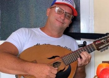 Gracias a su magistral trayectoria, Vichot mereció la medalla 60 Aniversario de la Uneac