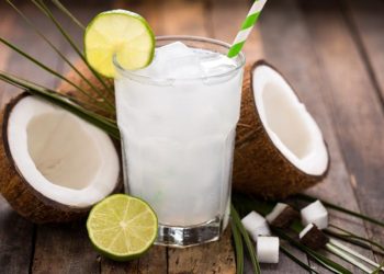 Agua de coco, a lo natural