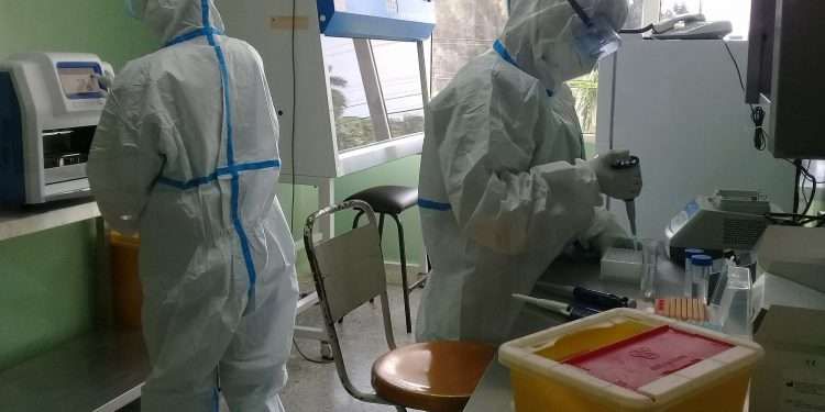 Desde enero hasta finales de julio, el laboratorio –ubicado en el policlínico docente con áreas de hospitalización Orlando Santana Valdés, de Mariel-, ha procesado 30 594 muestras