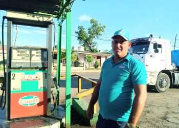 1- Yasiel Martínez Noda, jefe de turno del Cupet 13 de Marzo, asegura que son situaciones muy posibles a suceder, y hay que estar preparados para extinguir el fuego