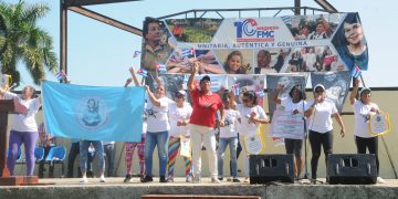 De manos de la Anap y los CDR fueron homenajeadas las federadas, quienes en mínima representación provincial festejaron la fecha / Foto: Otoniel Márquez