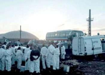 El equipo multidisciplinario no abandonará sus labores hasta evaluar toda el área prevista. Foto: Periódico Girón