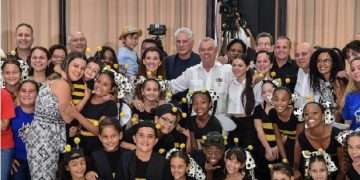 La Colmenita, bajo la guía de Tin Cremata, forma mejores seres humanos, patriotas y ciudadanos. Foto: Ariel Cecilio Lemus