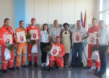 Nuestros constructores, en cada Proeza