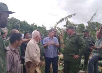 Presidente de Cuba chequea áreas de Artemisa afectadas por Ian