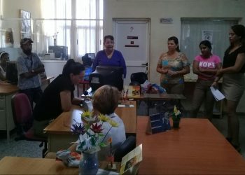 Matutino en sucursal 1741 de BANDEC, Mariel