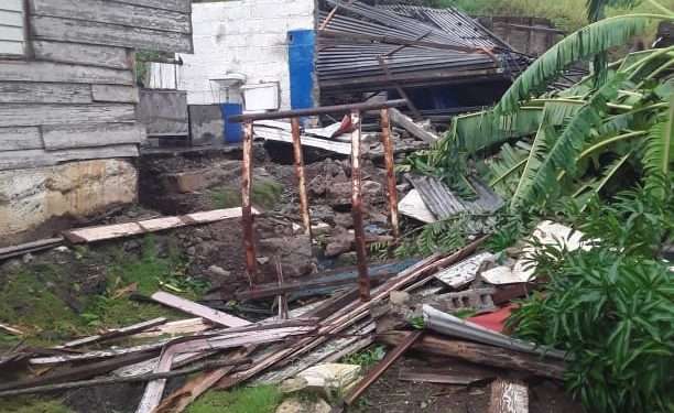 Ian deja cerca de 600 derrumbes totales en Bahía Honda