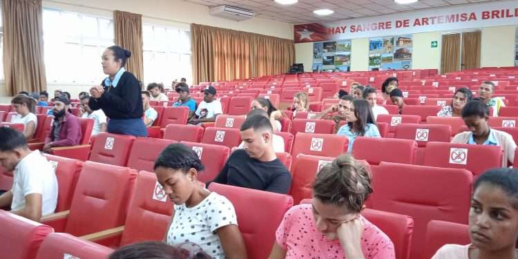 jovenes-artemiseños-ujc