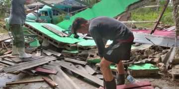 Los habitantes de Majana se empeñan en recuperarse de los destrozos de Ian / Foto: Otoniel Márquez