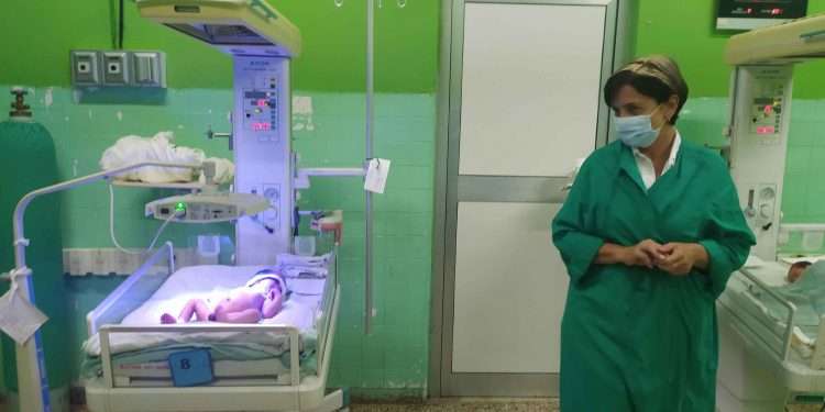 sala-cuidados-neonatales