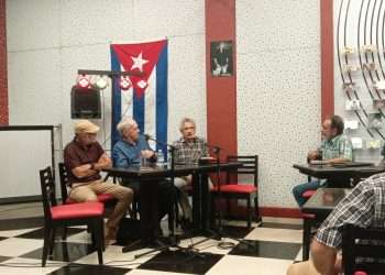 A viva voz, con Martí