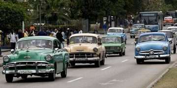 boteros-transporte-taxis-cuba-la-habana