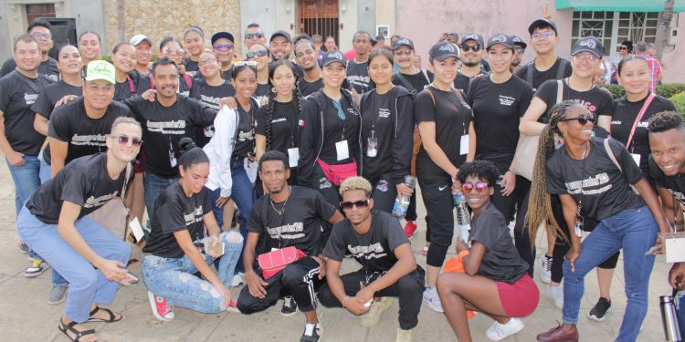 Danzapuentes 23 y el Folclórico Nacional: Dame una danza y moveré el mundo.