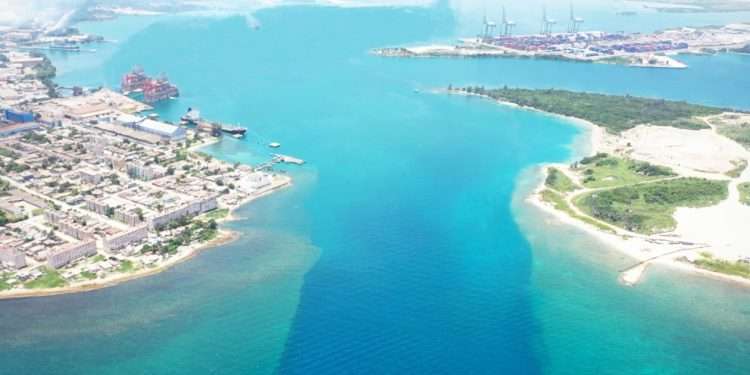 Preparado canal de acceso a la Terminal de Contenedores para recibir buques Neo Panamax