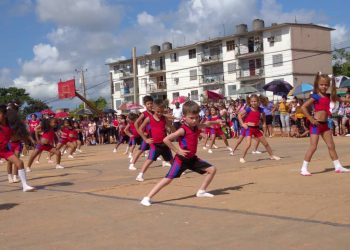 festival-composiciones-gimnasticas