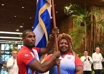 Nuestra abanderada a los Centroamericanos