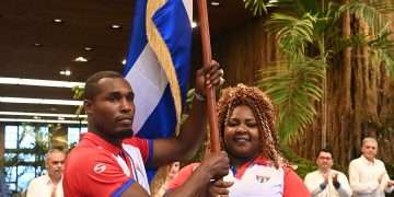 Nuestra abanderada a los Centroamericanos