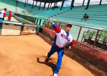 Dayán y Yunieski a equipo Cuba de béisbol