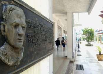 Razones especiales para desvelar la historia