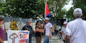 Abanderados-delegados-al-Congreso-de-los-CDR