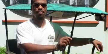 EUGENIO-CON-SU-BICITAXI