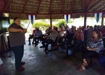 Diputados de Artemisa indagan en el corazón de las industrias