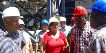 Recorre Vicepresidente cubano central 30 de Noviembre