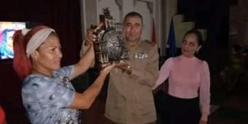 Premio del barrio a un notable Coronel