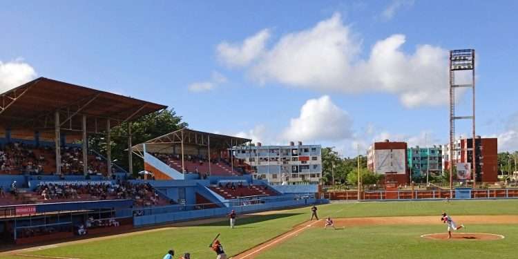 Cazadores pelean hasta la última flecha