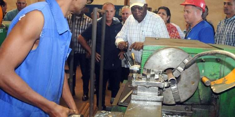 Visita gubernamental de dos días a Artemisa