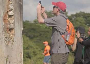 Catedráticos norteamericanos visitaron Angerona