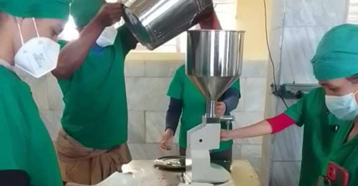 Con esta minindustria aprovechan mejor los productos del campo y diversifican las producciones