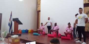 Entre Artemisa y Estados Unidos, aprender sobre el parto respetuoso