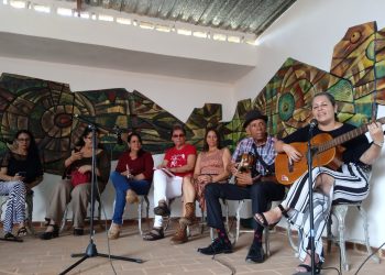 Escritoras forjadas en el fuego de la poesía