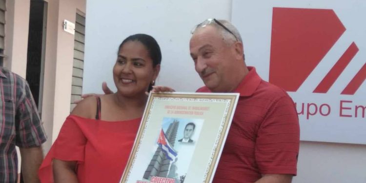 Distinguido Nacional el Grupo Empresarial de Artemisa