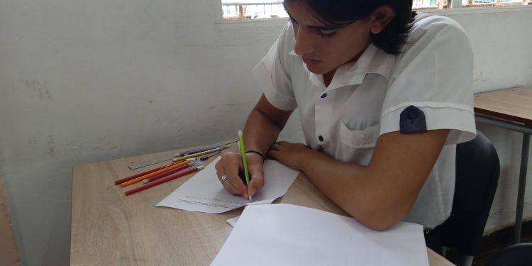 Futuros periodistas defienden sus sueños