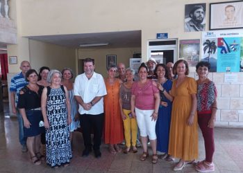 De fiesta la Biblioteca Ciro Redondo