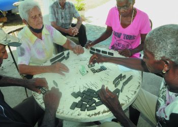 casa-de-abuelos-candelaria
