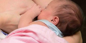 Se reducen las tasas de mortalidad infantil y materna, pero también son menos los nacimientos