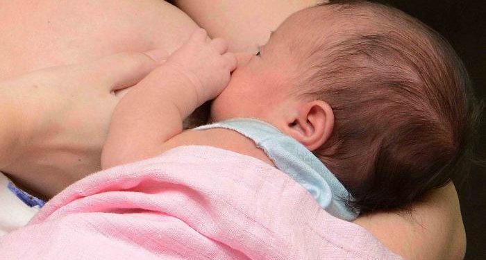 Se reducen las tasas de mortalidad infantil y materna, pero también son menos los nacimientos