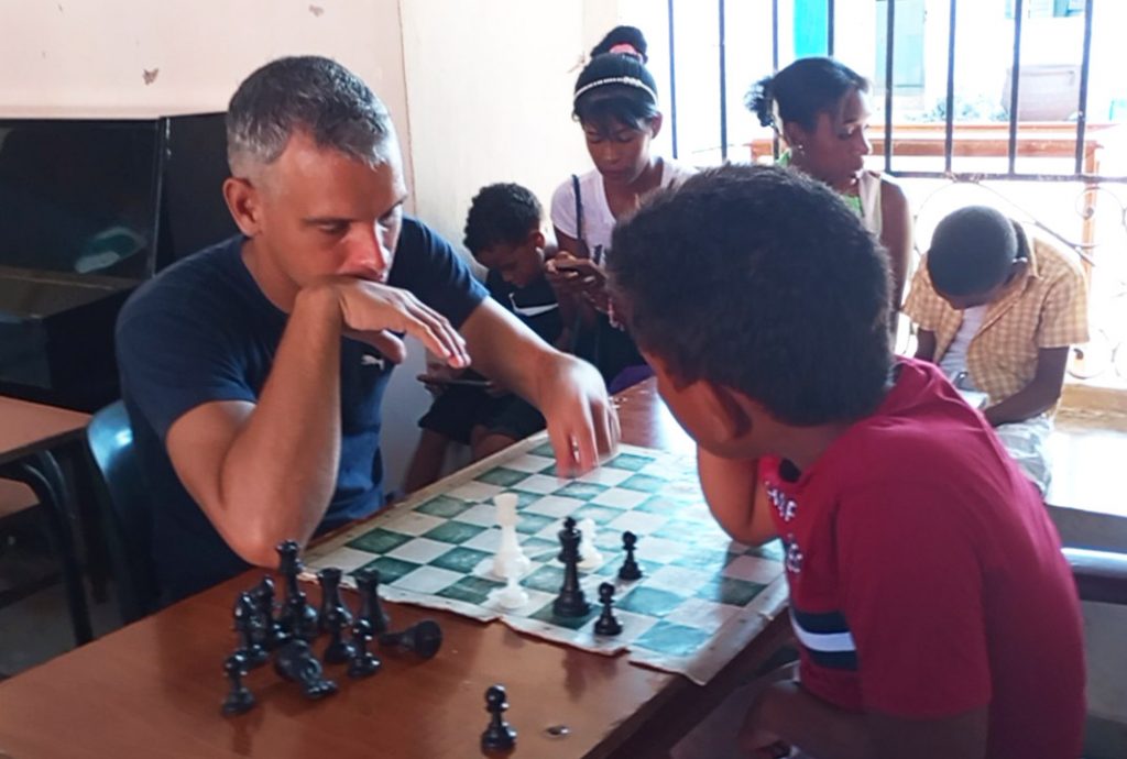 Los niños demuestran sus habilidades en el Juego Ciencia Foto JART