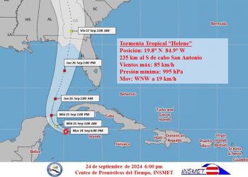 Helene se mueve por noroeste del mar Caribe
