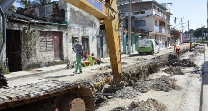 La compleja situación del abasto de agua en Cuba afecta a más de 600 000 clientes